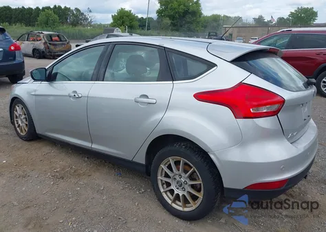 2017 Ford Focus Titanium z USA, uszkodzony, nr VIN 1FADP3N26HL316933